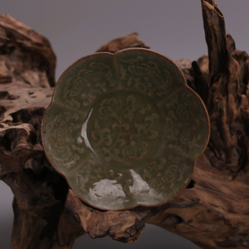 Vintage Collectible Dishes - Geschnitzter kleiner Teller aus Yaozhou-Geschirr im