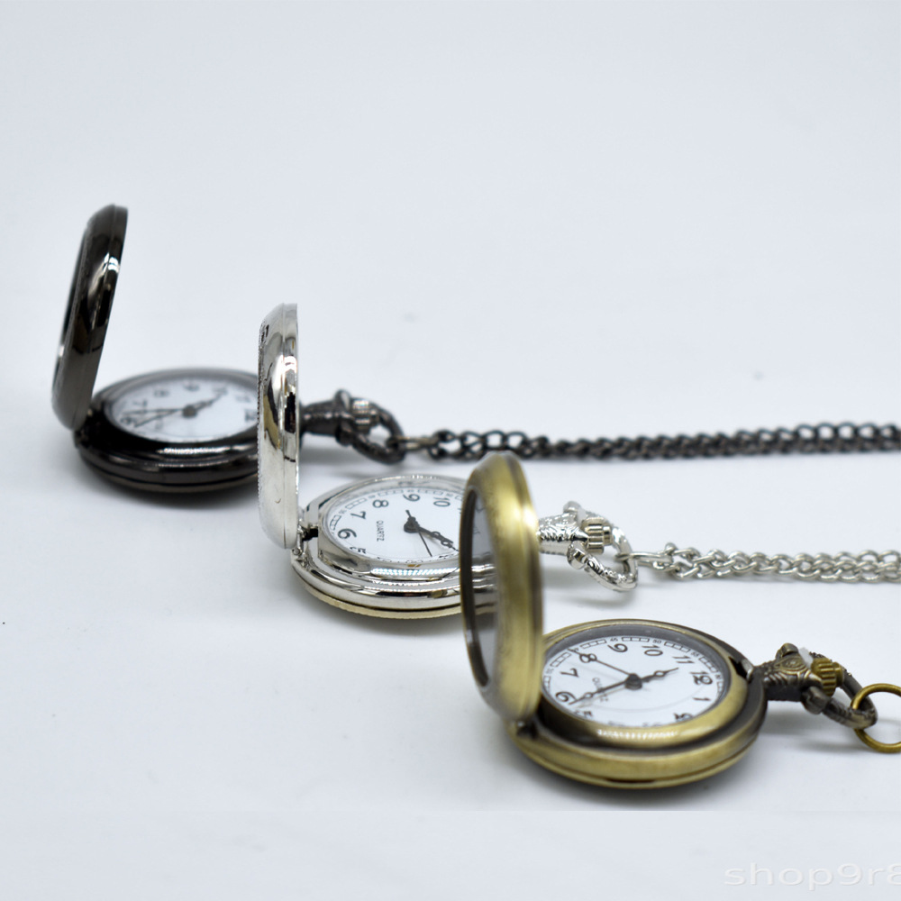Maßgefertigte Vintage Metall-T – Vintage Collectibles For Sale Bewertung und Preis