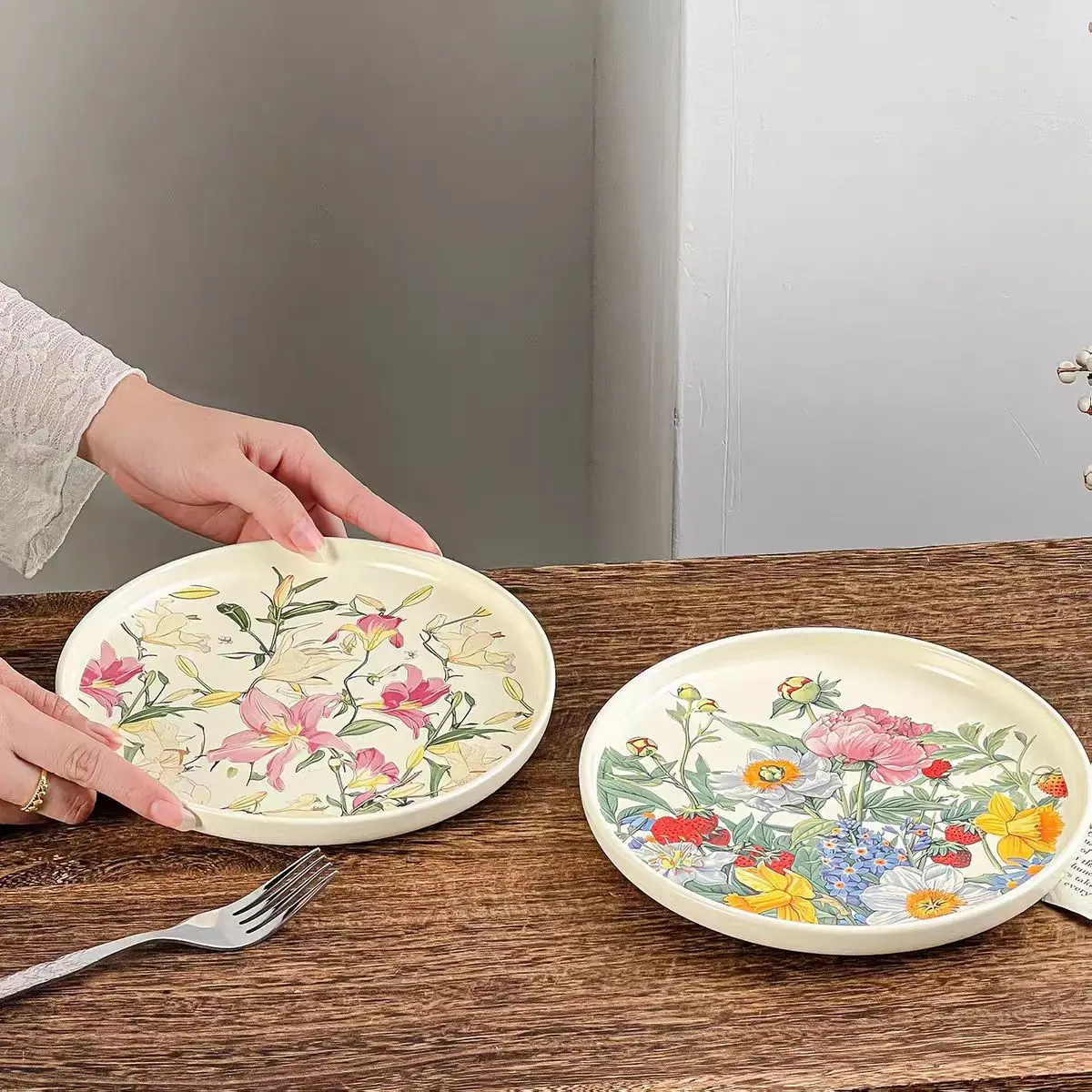 Kreativer Romantischer Blumen- – Vintage Collectible Dishes Bewertung und Preis