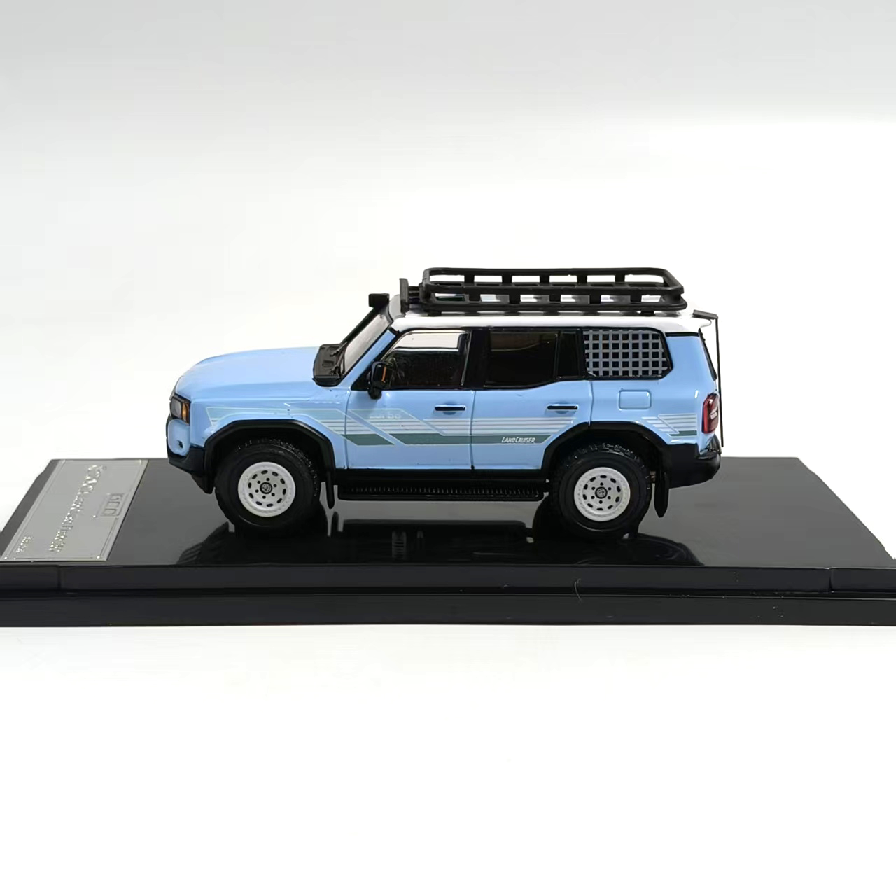 Diecast DCM 1:64 Maßstab LC250 – Vintage And Collectible Toys Bewertung und Preis
